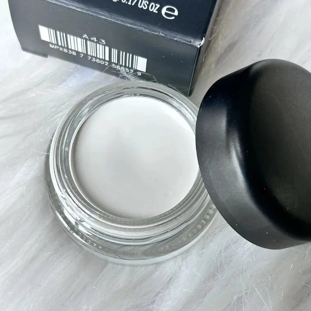 New Mac Pro Longwear Paint Pot Eyeshadow~Sink To A Whisper~Full size 5 g/0.17 oz - Picture 1 of 3